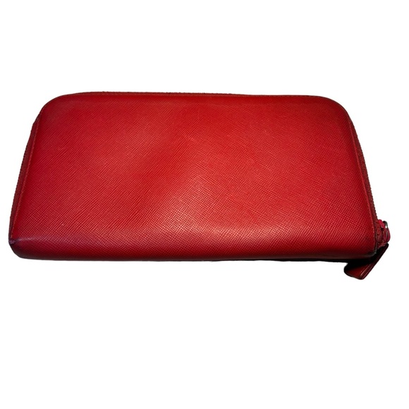 PRADA red saffiano leather trifold wallet - Picture 12 of 15